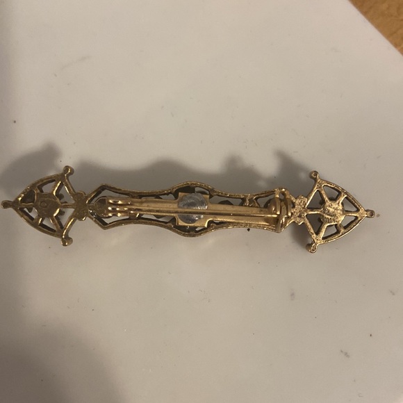 Pick yours Very Vintage Brooch’s price for each - Picture 6 of 14